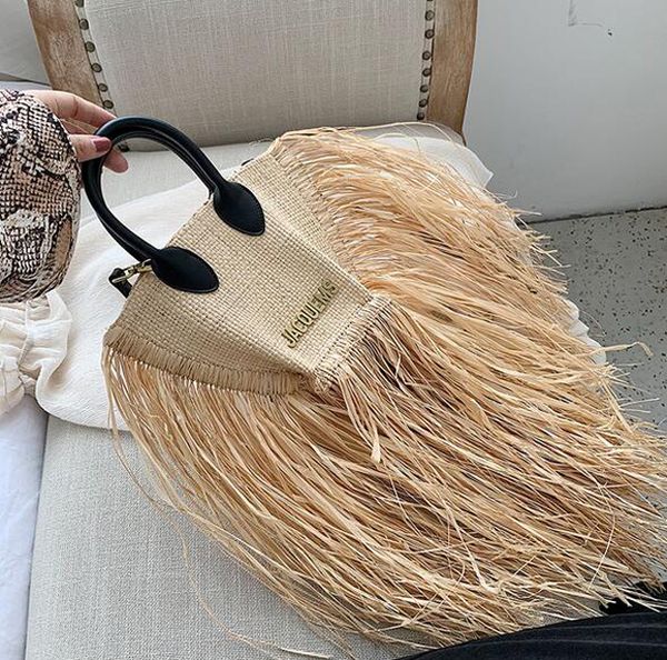 selling and most fashionable european and american ladies catwalk bags, tassel woven one-shoulder handbag, mini mobile phone coin purse
selling and most fashionable european and american ladies catwalk bags, tassel woven one-shoulder handbag, mini mobile phone coin purse