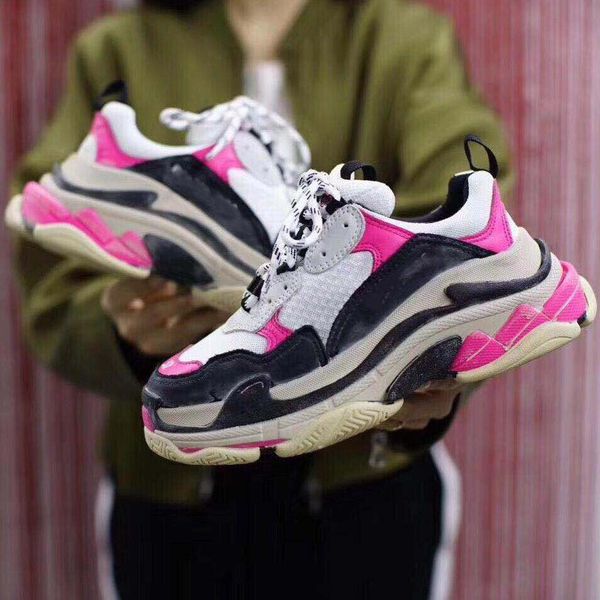 2020 мульти париж тройной s дизайнера low старого папа sneaker 17fw комбинация подошва ботинок женщины людей способ ретро вскользь ботинки в
2020 мульти париж тройной s дизайнера low старого папа sneaker 17fw комбинация подошва ботинок женщины людей способ ретро вскользь ботинки в