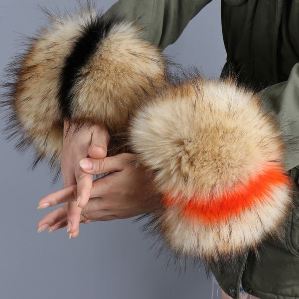 1 pair faux fur oversleeve cuff winter warm wristbands women elegant parkas fur wrist gloves sleeve cuff cover mittens, Blue;gray
1 pair faux fur oversleeve cuff winter warm wristbands women elegant parkas fur wrist gloves sleeve cuff cover mittens, Blue;gray