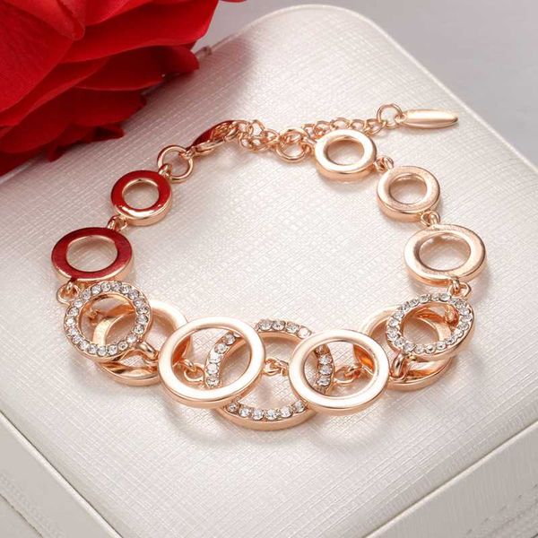rose gold color charm bracelets for women crystal paved round circle wrist bracelets bangles wedding women rhinestone jewelry, Golden;silver
rose gold color charm bracelets for women crystal paved round circle wrist bracelets bangles wedding women rhinestone jewelry, Golden;silver