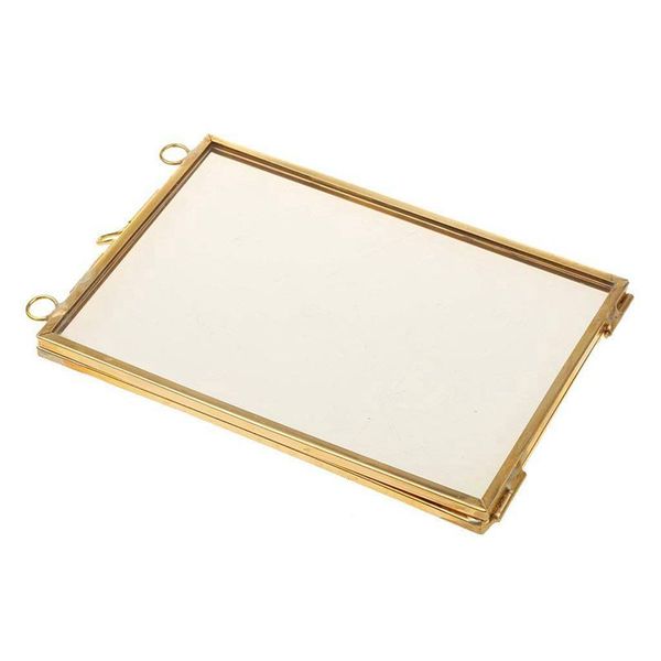 vintage hanging metal p frame + glass and 2 glass side gold + transparent 8.9 x 12.7 cm
vintage hanging metal p frame + glass and 2 glass side gold + transparent 8.9 x 12.7 cm