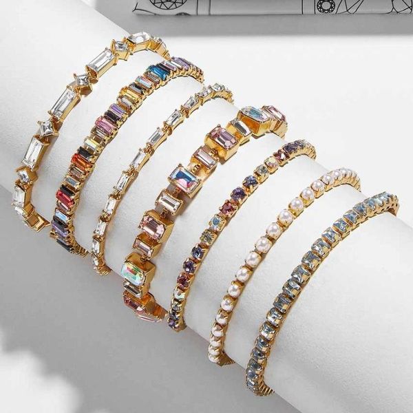 2020 new korean elegant shiny glass crystal bracelets for women wedding party gifts jewelry female multi color charm bracelets, Golden;silver
2020 new korean elegant shiny glass crystal bracelets for women wedding party gifts jewelry female multi color charm bracelets, Golden;silver