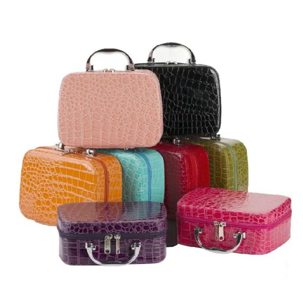 female professional makeup organizer bolso mujer cosmetic bag fashion pu women neceser beauty case bag suitcase make up box
female professional makeup organizer bolso mujer cosmetic bag fashion pu women neceser beauty case bag suitcase make up box