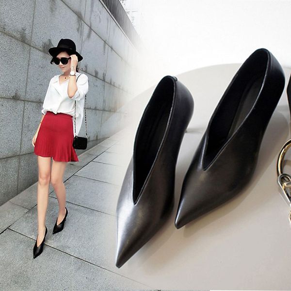korean shoes women 2020 deep v design lady wild mid-heeled single shoes leather small mouth pointed toe girl elegant, Black
korean shoes women 2020 deep v design lady wild mid-heeled single shoes leather small mouth pointed toe girl elegant, Black