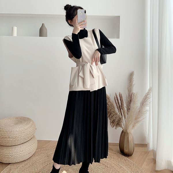 women's tracksuits make pleated skirt ma3 jia3 three-piece autumn outfit socialite small sweet atmosphere quality, and the goddess suit, Gray
women's tracksuits make pleated skirt ma3 jia3 three-piece autumn outfit socialite small sweet atmosphere quality, and the goddess suit, Gray