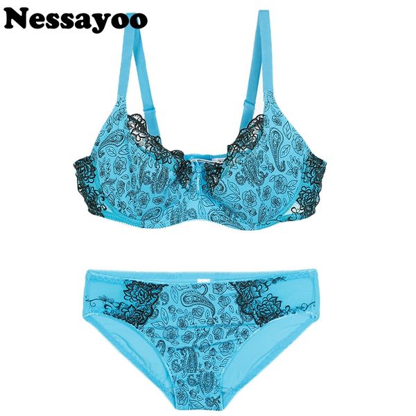 bras sets thin section large size bra 40/90d 42/95d 44/100d 46/105 d cup brassiere fixed shoulders with full underwear, Red;black
bras sets thin section large size bra 40/90d 42/95d 44/100d 46/105 d cup brassiere fixed shoulders with full underwear, Red;black