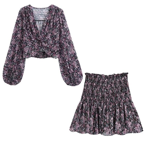 new women summer two piece set printed knotted blouse v-neck long puff sleeves crop & mini skirt high-waist elastic waist, Gray
new women summer two piece set printed knotted blouse v-neck long puff sleeves crop & mini skirt high-waist elastic waist, Gray