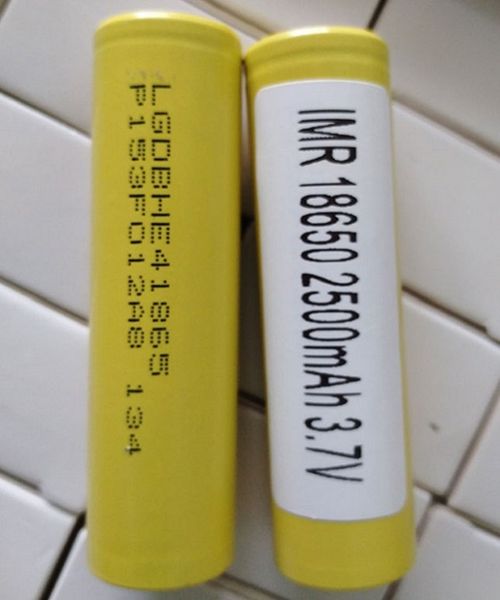 150pcs 18650 battery he4 3000mah 30a charger power max lithium rechargeable vape batteries discharge for e cigarette mod fedex ing
150pcs 18650 battery he4 3000mah 30a charger power max lithium rechargeable vape batteries discharge for e cigarette mod fedex ing