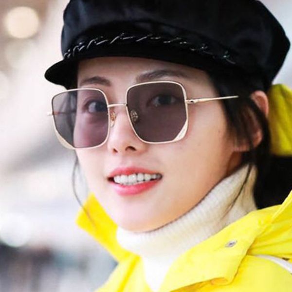 sunglasses women's super fashion candy retro frameless integrated original design ocean piece square, White;black
sunglasses women's super fashion candy retro frameless integrated original design ocean piece square, White;black