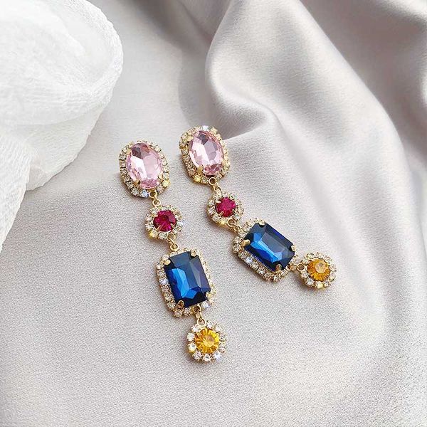 dominated 2020 new geometry multicolor crystal long joker contracted drop earrings jewelry women temperament, Silver
dominated 2020 new geometry multicolor crystal long joker contracted drop earrings jewelry women temperament, Silver