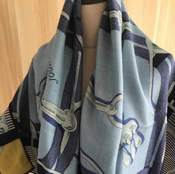 scarves 2021 arrival autumn winter classic chain design 140*140 cm animal scarf 65% cashmere 35% silk wrap for women lady girl, Blue;gray
scarves 2021 arrival autumn winter classic chain design 140*140 cm animal scarf 65% cashmere 35% silk wrap for women lady girl, Blue;gray