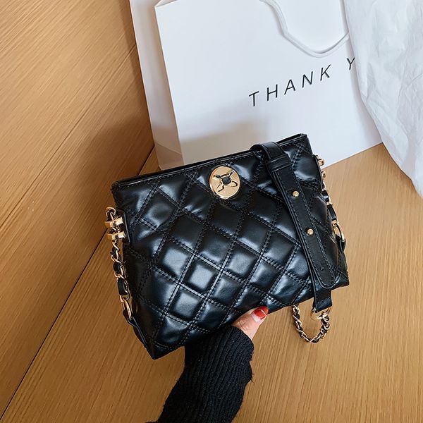on the new small square bag popular lingge small bag new style all - in - one shoulder fashion chain chain ladies embroide
on the new small square bag popular lingge small bag new style all - in - one shoulder fashion chain chain ladies embroide