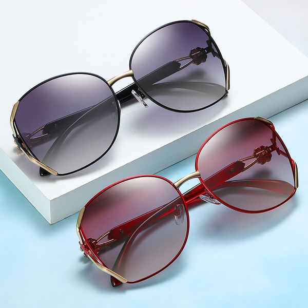 sunglasses women's polarized glasses 2021 design gafas four-leaf clover lents de sol mujer zonnebril uv400 shades eyewear, White;black
sunglasses women's polarized glasses 2021 design gafas four-leaf clover lents de sol mujer zonnebril uv400 shades eyewear, White;black
