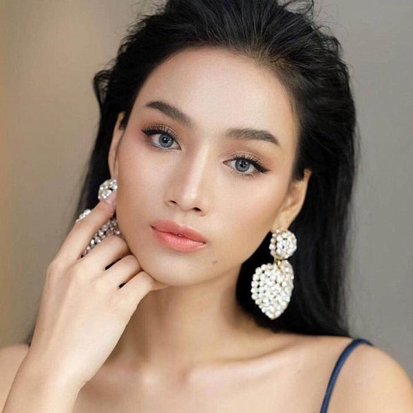 boutique jewelry shiny crystal stone big heart pendant dangle earrings for women jewelry fashion brand show statement earrings, Silver
boutique jewelry shiny crystal stone big heart pendant dangle earrings for women jewelry fashion brand show statement earrings, Silver