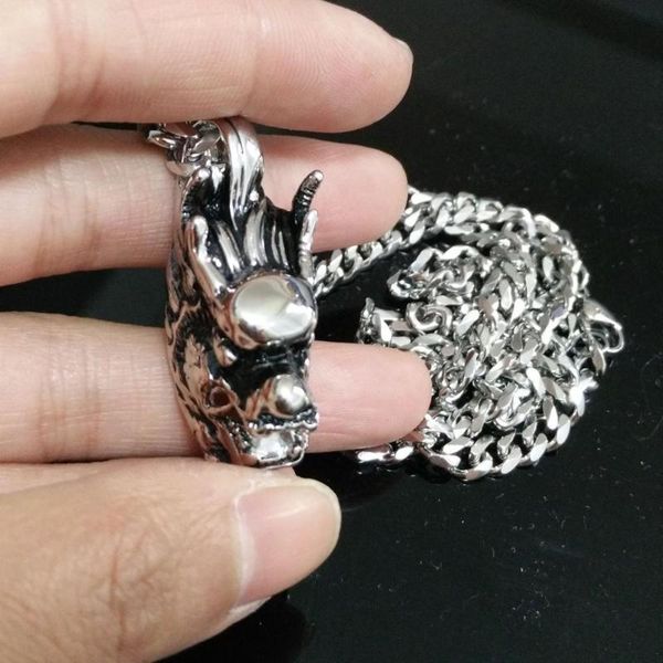 new punk retro jewelry silver color dragon pendant necklace stainless steel 5mm wide curb chain for man gift drop shipping
new punk retro jewelry silver color dragon pendant necklace stainless steel 5mm wide curb chain for man gift drop shipping