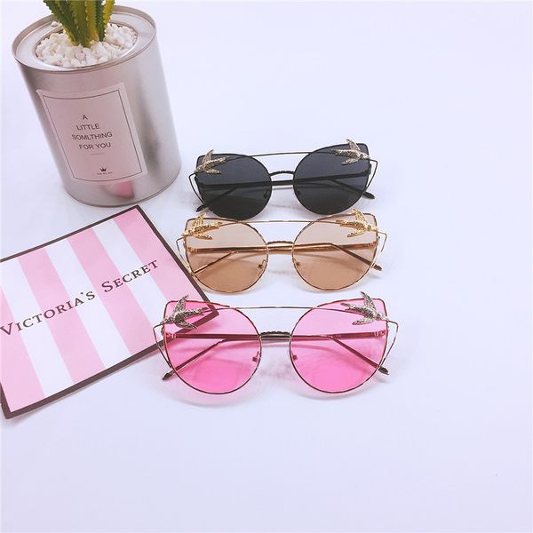 new personality bird sunglasses 2020 vintage cat eye metal frame reading glasses eyeglasses sahdes for women gafas de sol mujer, White;black
new personality bird sunglasses 2020 vintage cat eye metal frame reading glasses eyeglasses sahdes for women gafas de sol mujer, White;black