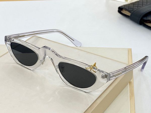 new 1032 fashiong sunglasses with uv400 stone protection women vintage oval frame come with case sunglasses, White;black
new 1032 fashiong sunglasses with uv400 stone protection women vintage oval frame come with case sunglasses, White;black