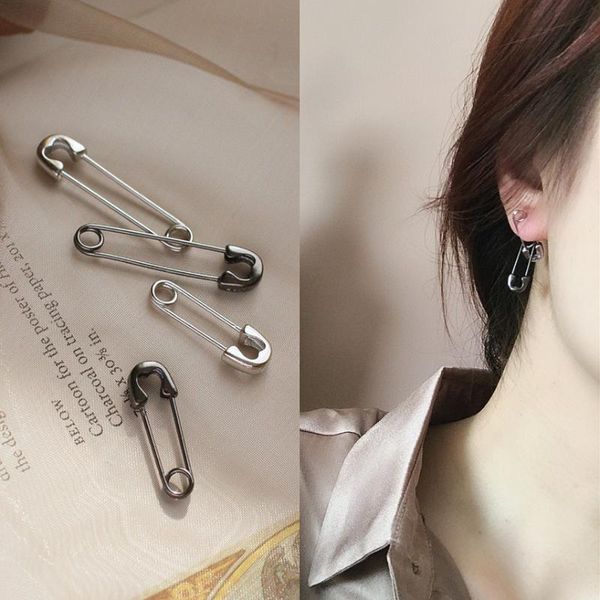 2020 new earrings fashion feminine earrings pin-shaped small crystal fashion sweet and romantic jewelry born, Silver
2020 new earrings fashion feminine earrings pin-shaped small crystal fashion sweet and romantic jewelry born, Silver