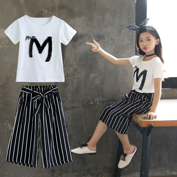 2020 new girls clothing sets summer children sequin t-shirt short sleeve +pants set kids outwear baby girls clothes shorts, White
2020 new girls clothing sets summer children sequin t-shirt short sleeve +pants set kids outwear baby girls clothes shorts, White