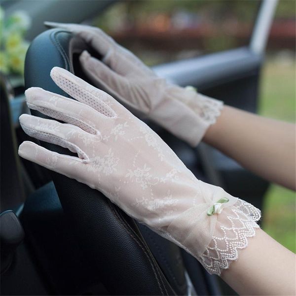 five fingers gloves lady sunscreen silk fashion women summer thin section lace flower breathable touch screen 3-ma02, Blue;gray
five fingers gloves lady sunscreen silk fashion women summer thin section lace flower breathable touch screen 3-ma02, Blue;gray