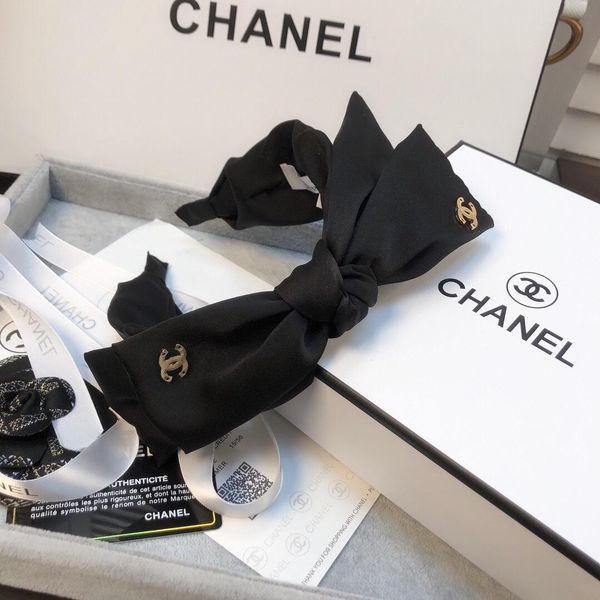 with fashon black mode fashion hair pins ladies hair accessories tools famous rhinestone tiaras hair combs pin with box, Slivery;white
with fashon black mode fashion hair pins ladies hair accessories tools famous rhinestone tiaras hair combs pin with box, Slivery;white