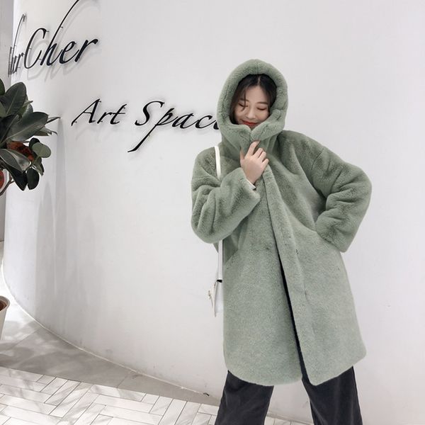 outdoor jackets&hoodies winter women's windbreaker outdoors travel thickened mid-length loose hooded mink plush artificial fur warm coa, Blue;black
outdoor jackets&hoodies winter women's windbreaker outdoors travel thickened mid-length loose hooded mink plush artificial fur warm coa, Blue;black