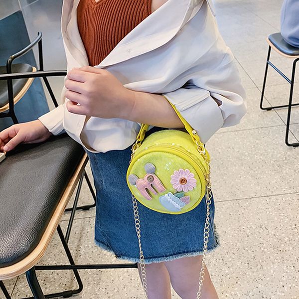 мода круглый мешок плеча женщин дизайнерские цепи блестки цветы crossbody сумка роскошные посланника малые кошельки lady clucthes
мода круглый мешок плеча женщин дизайнерские цепи блестки цветы crossbody сумка роскошные посланника малые кошельки lady clucthes