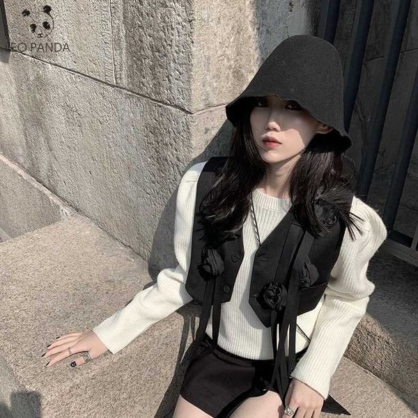 women rose fashion elegant office lady pocket coat sleeveless vests jacket outwear casual brand waistcoat colete feminino, Black;white
women rose fashion elegant office lady pocket coat sleeveless vests jacket outwear casual brand waistcoat colete feminino, Black;white
