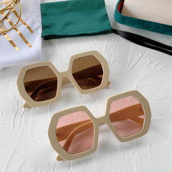 luxury designer summer sunglasses new fashion women's box women's brand sunglasses beach ins glasses gift sun glasses gxdui, White;black
luxury designer summer sunglasses new fashion women's box women's brand sunglasses beach ins glasses gift sun glasses gxdui, White;black