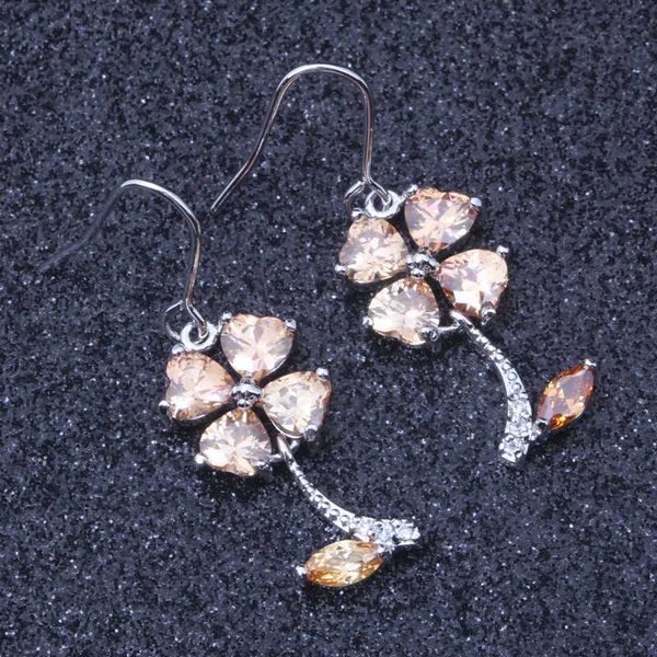 flower shaped champagne cubic zircon silver colour clover engagement drop earrings e405
flower shaped champagne cubic zircon silver colour clover engagement drop earrings e405