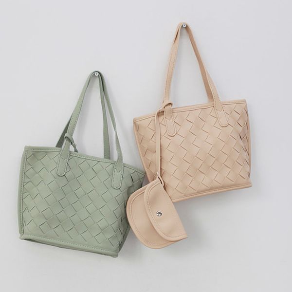 green handbag vegetable basket mother bag female 2020 new handbags 
green handbag vegetable basket mother bag female 2020 new handbags
