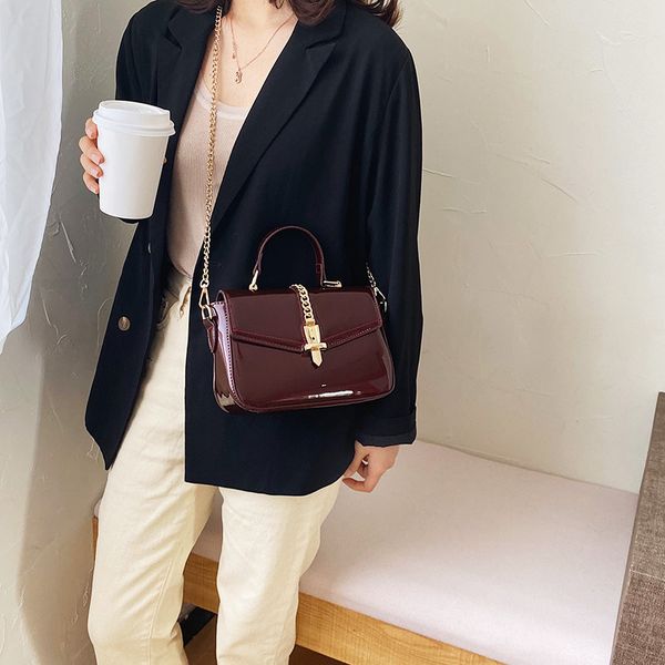 fashion light pu leather women's shoulder bags luxury female chains handbags 2020 new designer messenger bag ladies
fashion light pu leather women's shoulder bags luxury female chains handbags 2020 new designer messenger bag ladies