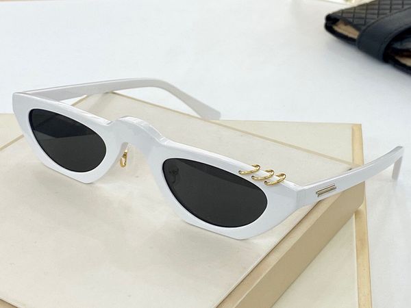 new 1032 fashiong sunglasses with uv400 stone protection women vintage oval frame come with case sunglasses, White;black
new 1032 fashiong sunglasses with uv400 stone protection women vintage oval frame come with case sunglasses, White;black