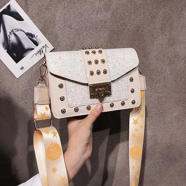 crossbody bags for women 2020 purse fashion rivet women's messenger shoulder bags small flap women bag sequins handbags pink
crossbody bags for women 2020 purse fashion rivet women's messenger shoulder bags small flap women bag sequins handbags pink
