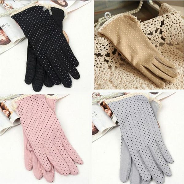 five fingers gloves summer cotton anti-slip sunscreen driving thin women windproof mittens glove dot lady girl wrist practical, Blue;gray
five fingers gloves summer cotton anti-slip sunscreen driving thin women windproof mittens glove dot lady girl wrist practical, Blue;gray