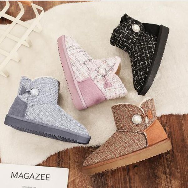 35-40 2020 new short tube snow boots women's warmth with rhinestones plus velvet leather snow boots ladies cotton shoes, Black
35-40 2020 new short tube snow boots women's warmth with rhinestones plus velvet leather snow boots ladies cotton shoes, Black