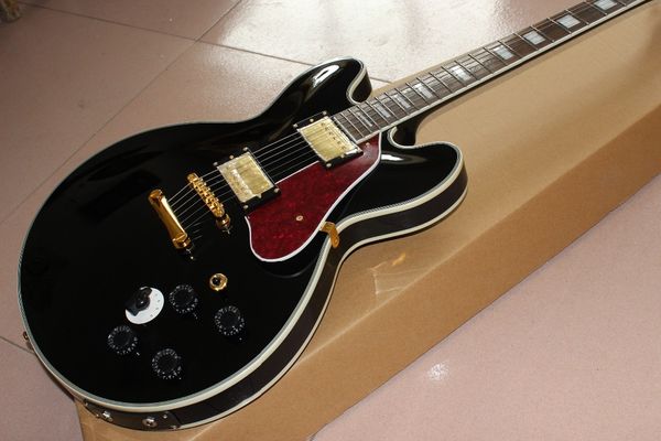 custom shop. jazz electric guitar.black color jazz guitarra. rosewood fingerboard gitaar
custom shop. jazz electric guitar.black color jazz guitarra. rosewood fingerboard gitaar