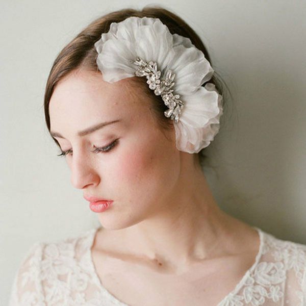 handmade bride head flower oggen yarn flower bride-to-be groomed fairy bride hair comb jewelry to promote the same, Golden;silver
handmade bride head flower oggen yarn flower bride-to-be groomed fairy bride hair comb jewelry to promote the same, Golden;silver