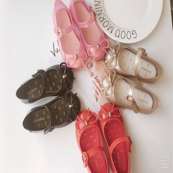mini melissa girl furadinha new fashion girl jelly sandals bow kids sandals children beach shoes non-slip melissa shoes sh19098, Black;red
mini melissa girl furadinha new fashion girl jelly sandals bow kids sandals children beach shoes non-slip melissa shoes sh19098, Black;red