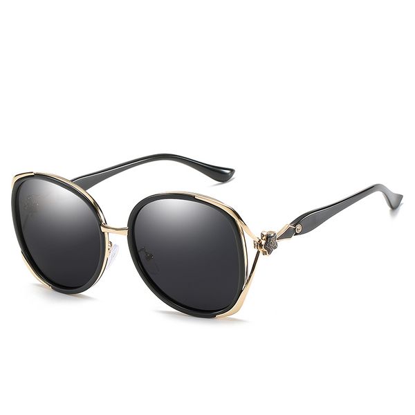 2020 new elegant round polarized sunglasses large frame hollow inlaid diamond fashion women sun glasses feminino, White;black
2020 new elegant round polarized sunglasses large frame hollow inlaid diamond fashion women sun glasses feminino, White;black