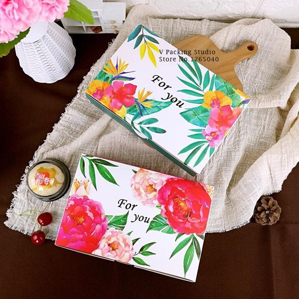 flower cake box dessert macarons boxes pastry packaging boxes 50 pieces/lot1
flower cake box dessert macarons boxes pastry packaging boxes 50 pieces/lot1