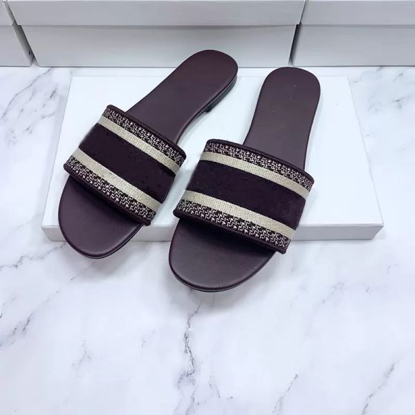 women slippers high heels rubber slide sandal platform slipper chunky 2.4 heel height shoes summer embossed flip flops with box size 35-41, Black
women slippers high heels rubber slide sandal platform slipper chunky 2.4 heel height shoes summer embossed flip flops with box size 35-41, Black