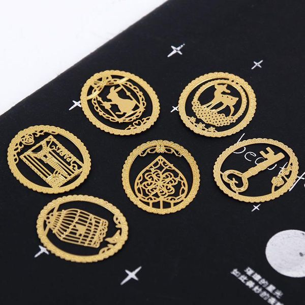 1pc cute gold metal bookmark fashion birdcage crown cat clips for books paper creative products st qylywc
1pc cute gold metal bookmark fashion birdcage crown cat clips for books paper creative products st qylywc