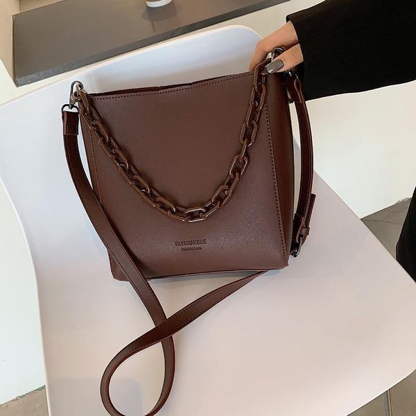 this year's popular bag large-capacity shoulder bag 2020 new fashion autumn and winter messenger bucket
this year's popular bag large-capacity shoulder bag 2020 new fashion autumn and winter messenger bucket