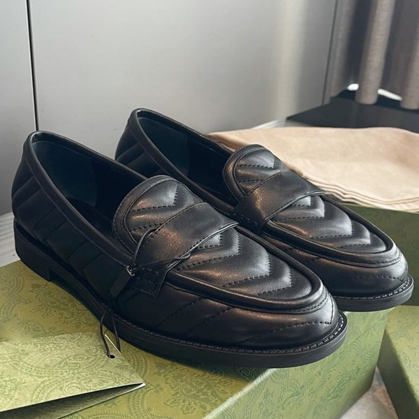 womens designer fashion loafers shoes soft leather with v-shaped stitching upper effect leather sole heel 1.5cm color black white size 35-40
womens designer fashion loafers shoes soft leather with v-shaped stitching upper effect leather sole heel 1.5cm color black white size 35-40
