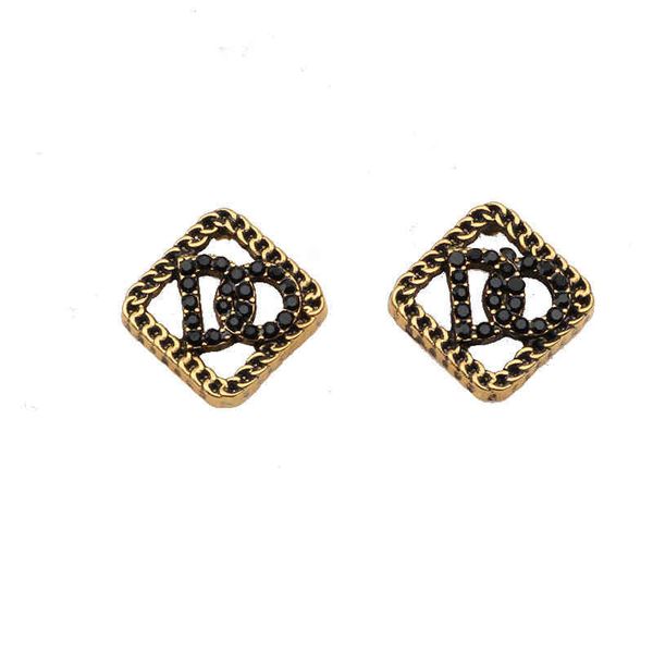 of asian gold inlaid brilliant diamonds square earrings, feminine delicate and cool simple french red, Golden
of asian gold inlaid brilliant diamonds square earrings, feminine delicate and cool simple french red, Golden