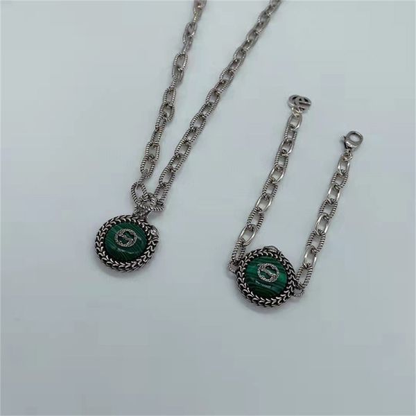 used resin malachite pendant bracelet red men's and women's necklace, Golden;silver
used resin malachite pendant bracelet red men's and women's necklace, Golden;silver