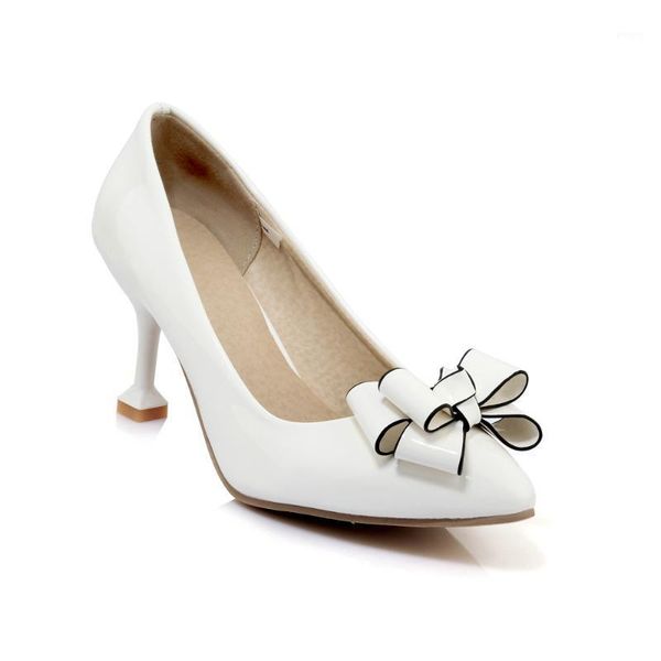 in 2020 with the cat with the spring and autumn period and new princess shallow mouth high point code size1, Black
in 2020 with the cat with the spring and autumn period and new princess shallow mouth high point code size1, Black