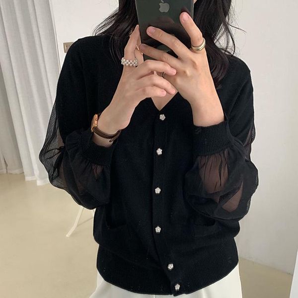 women's knits & tees woolen sweater coat of fund 2021 autumn winters v-neck lace stitching cardigan han edition fashion leisure, White
women's knits & tees woolen sweater coat of fund 2021 autumn winters v-neck lace stitching cardigan han edition fashion leisure, White
