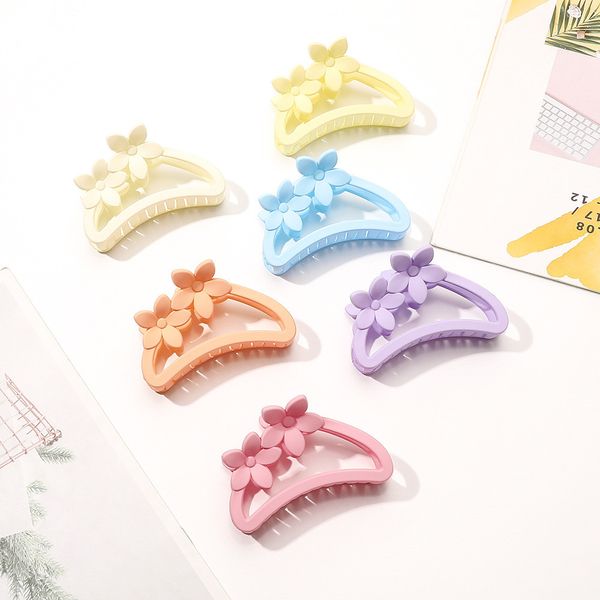 frosted sweet color double flower shape hair clamps women hollow out arc geometric plastic hairpins european female bath ponytail scrunchies, Slivery;golden
frosted sweet color double flower shape hair clamps women hollow out arc geometric plastic hairpins european female bath ponytail scrunchies, Slivery;golden